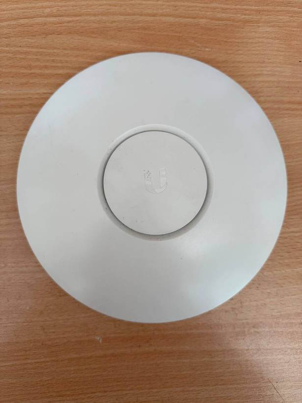 اکسسپوینت یوبیکویتی UniFi AP LR - استوک